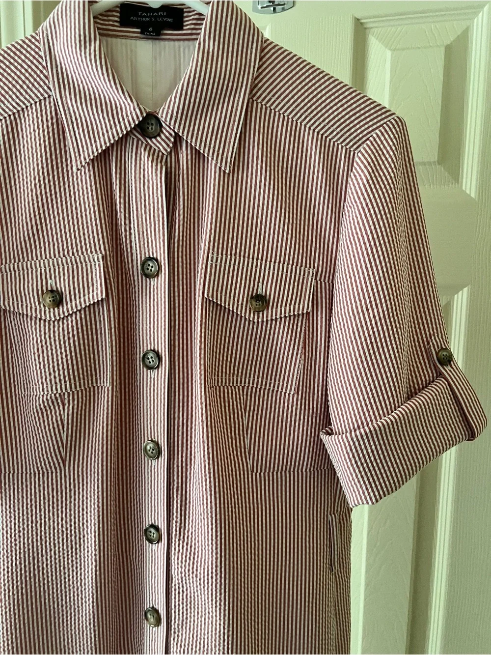Tahari tailored shirt